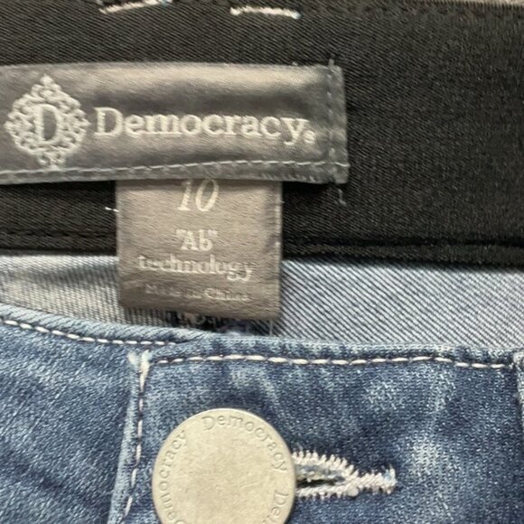 Democracy “Ab” Technology Cropped Jeans – Size 10 - Picture 3 of 9